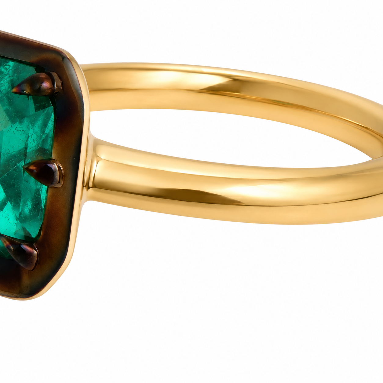 Emerald Essence Ring (L) – 18K Gold & Colombian Emerald | Colette Jewelry