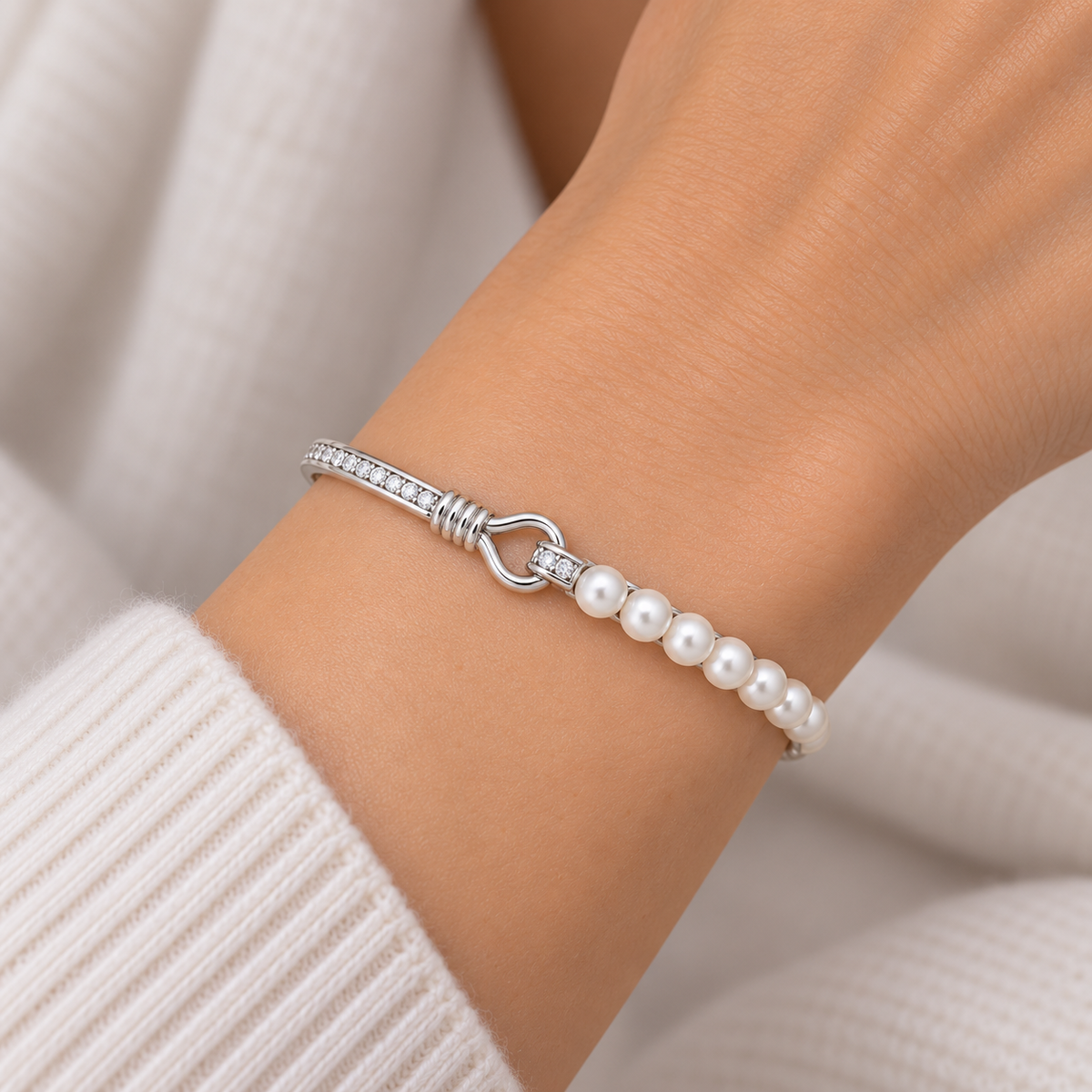 TOI ET MOI Pearl and Diamond Bracelet | Colette Jewelry