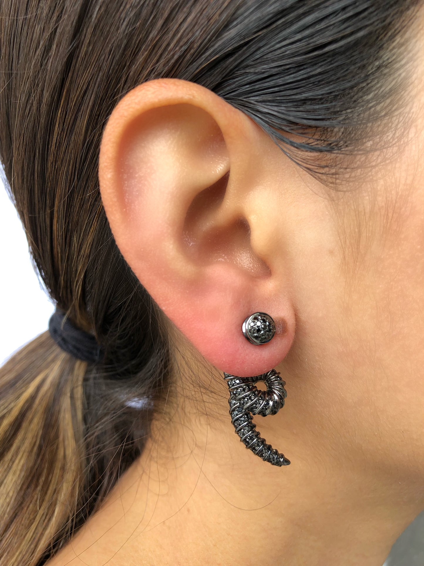 Addax Stud Earrings | 18K Gold & Diamonds | Colette Jewelry