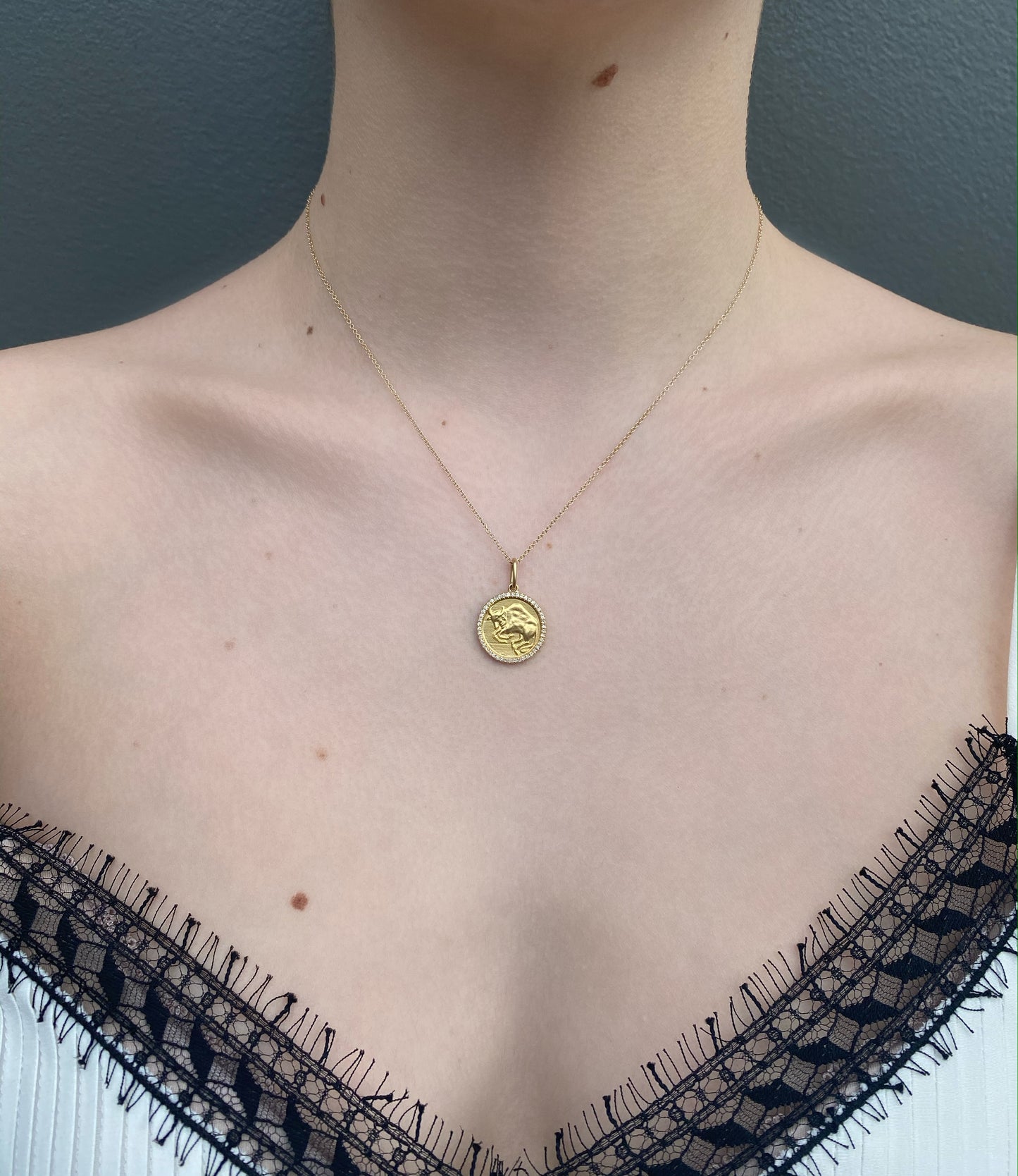 Virgo Zodiac Pendant in 18K Gold | Santos y Cielos | Colette Jewelry