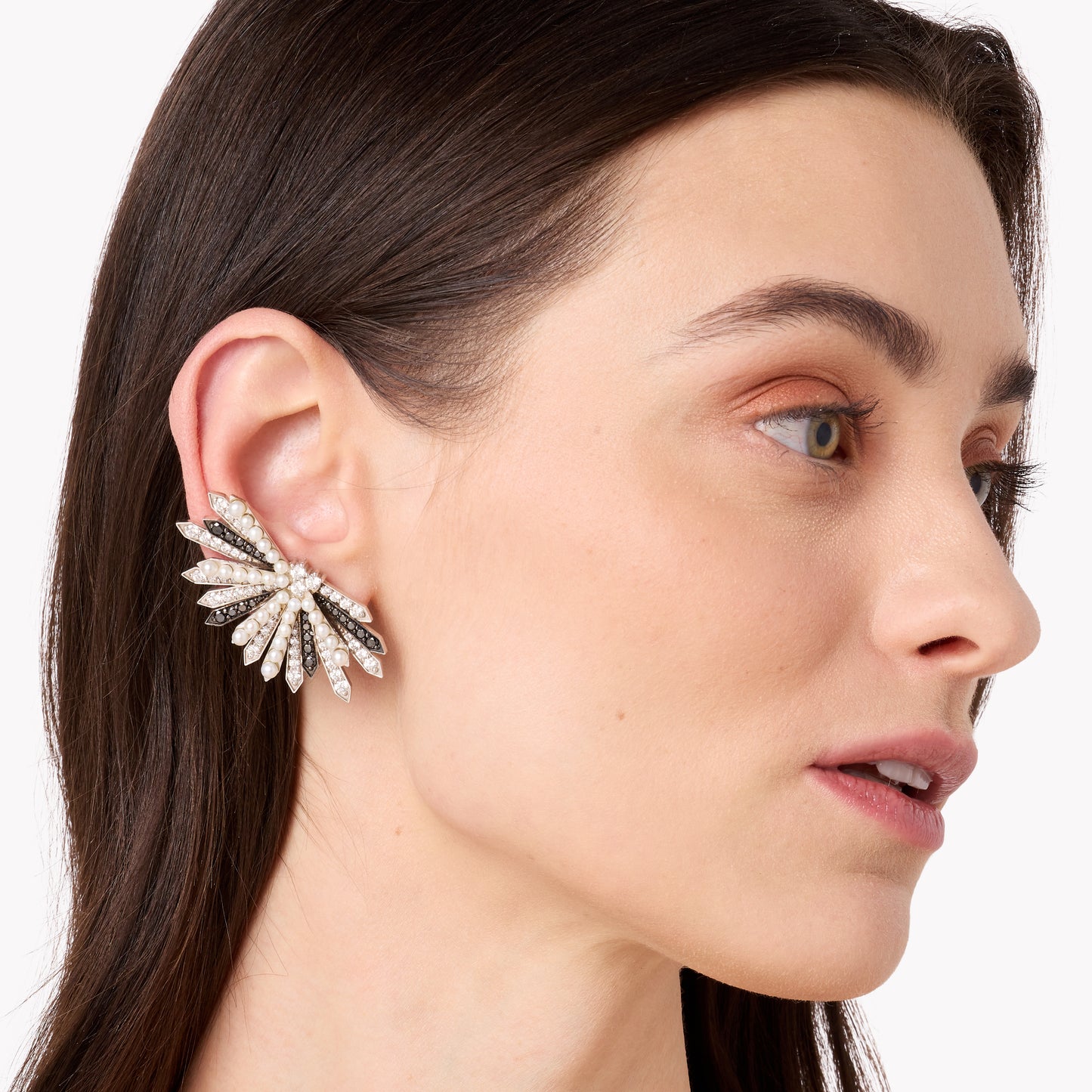 Penacho Cocktail Pearl Earrings in 18K Gold | Colette Jewelry