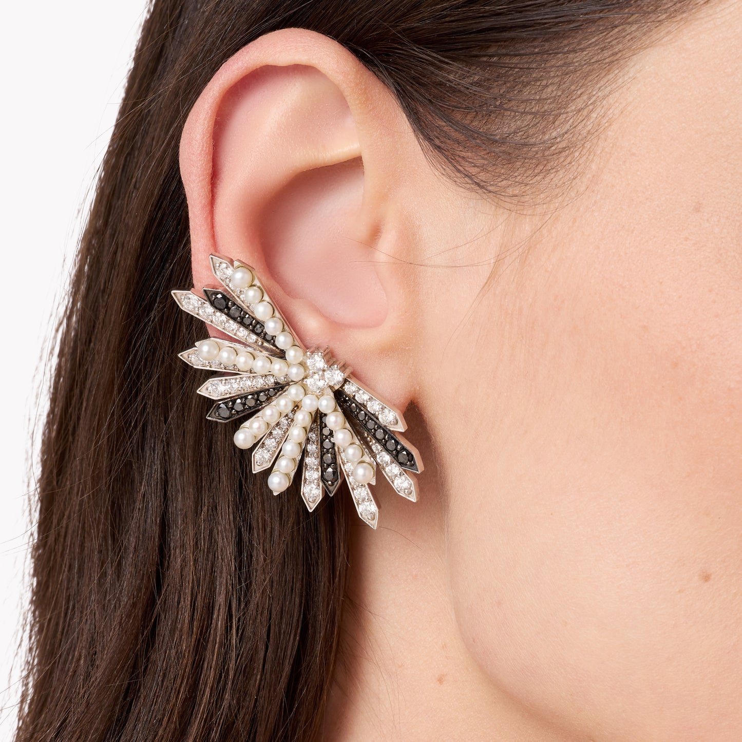 Penacho Cocktail Pearl Earrings in 18K Gold | Colette Jewelry