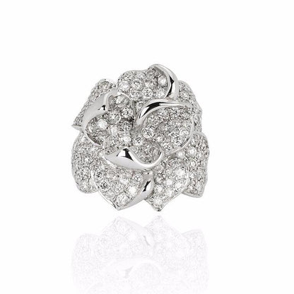 White Beaute Inconstante Ear Cuff in 18K Gold & Diamonds with brilliant-cut diamond — Colette Jewelry