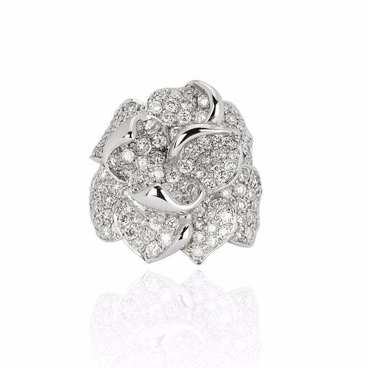 White Beaute Inconstante Ear Cuff | 18K Gold & Diamonds | Colette Jewelry