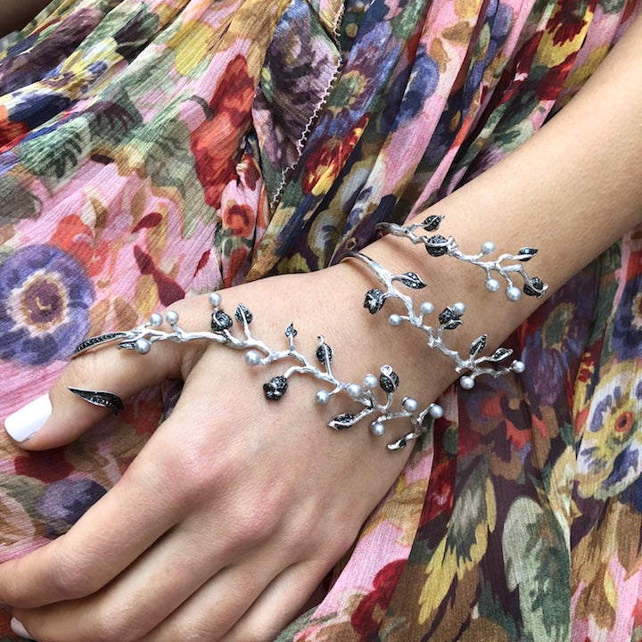 Thistles Wrap Bracelet in 18K Gold | Colette Jewelry
