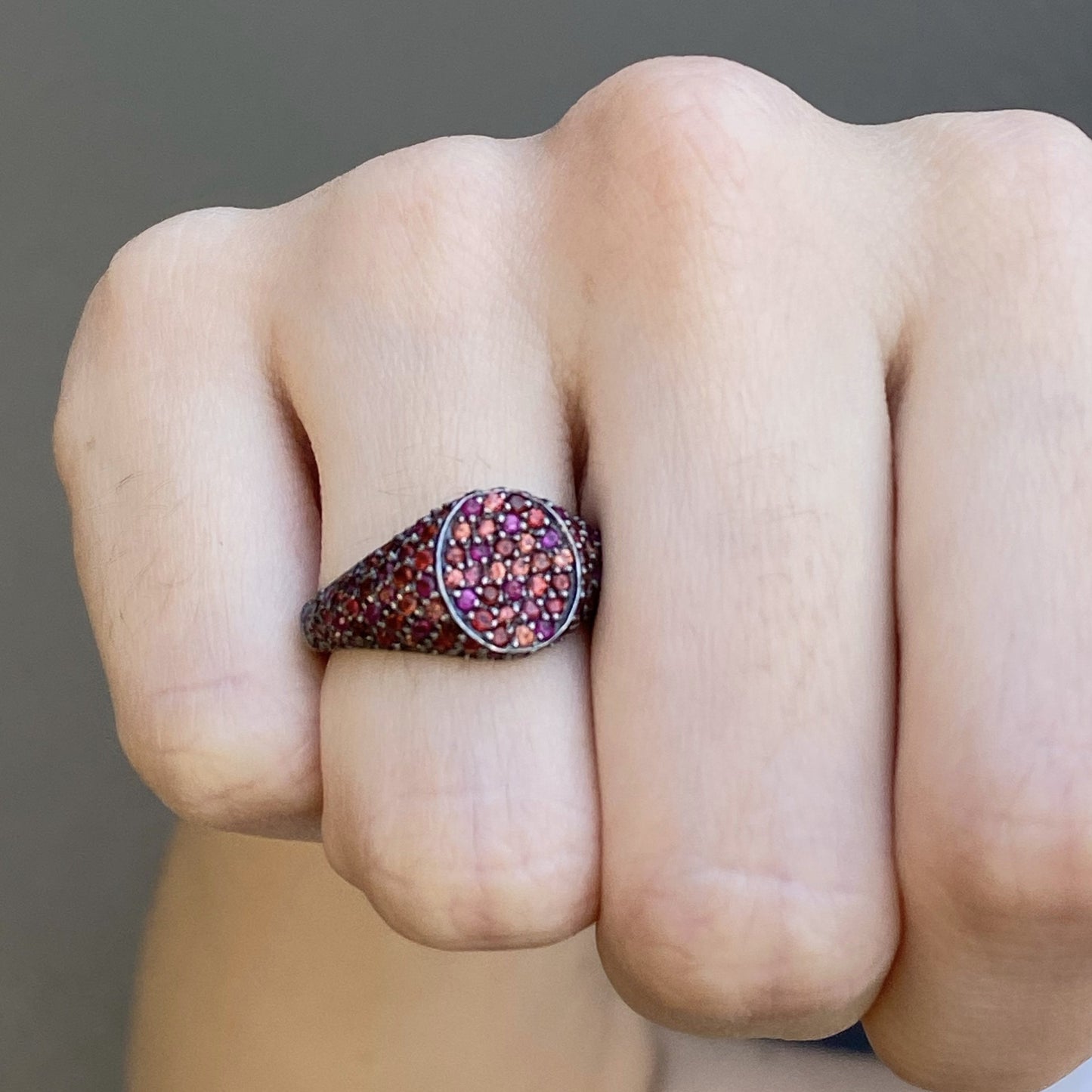 Les Petites Chevalières Ring in 18K Gold with Champagne Diamonds | Colette Jewelry