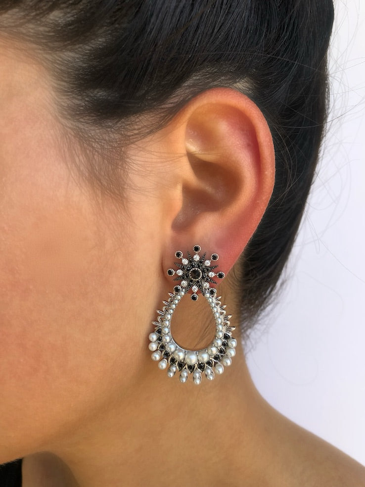 Perseus Earrings – 18K Gold Diamond Stud Earrings | Colette Jewelry