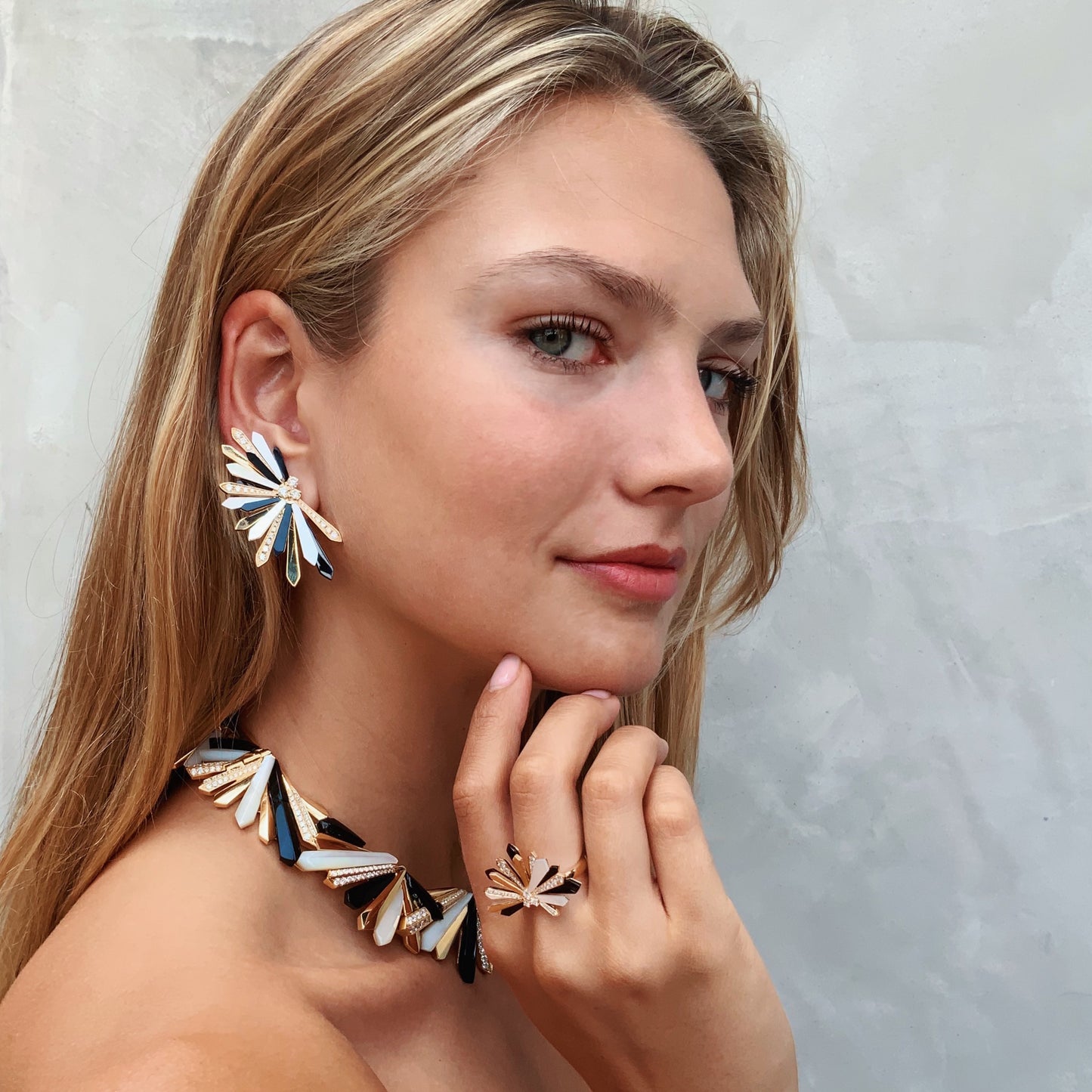 Penacho Cocktail Earrings in 18K Yellow Gold with Mother of Pearl, Onyx & Diamonds | Colette Jewelry