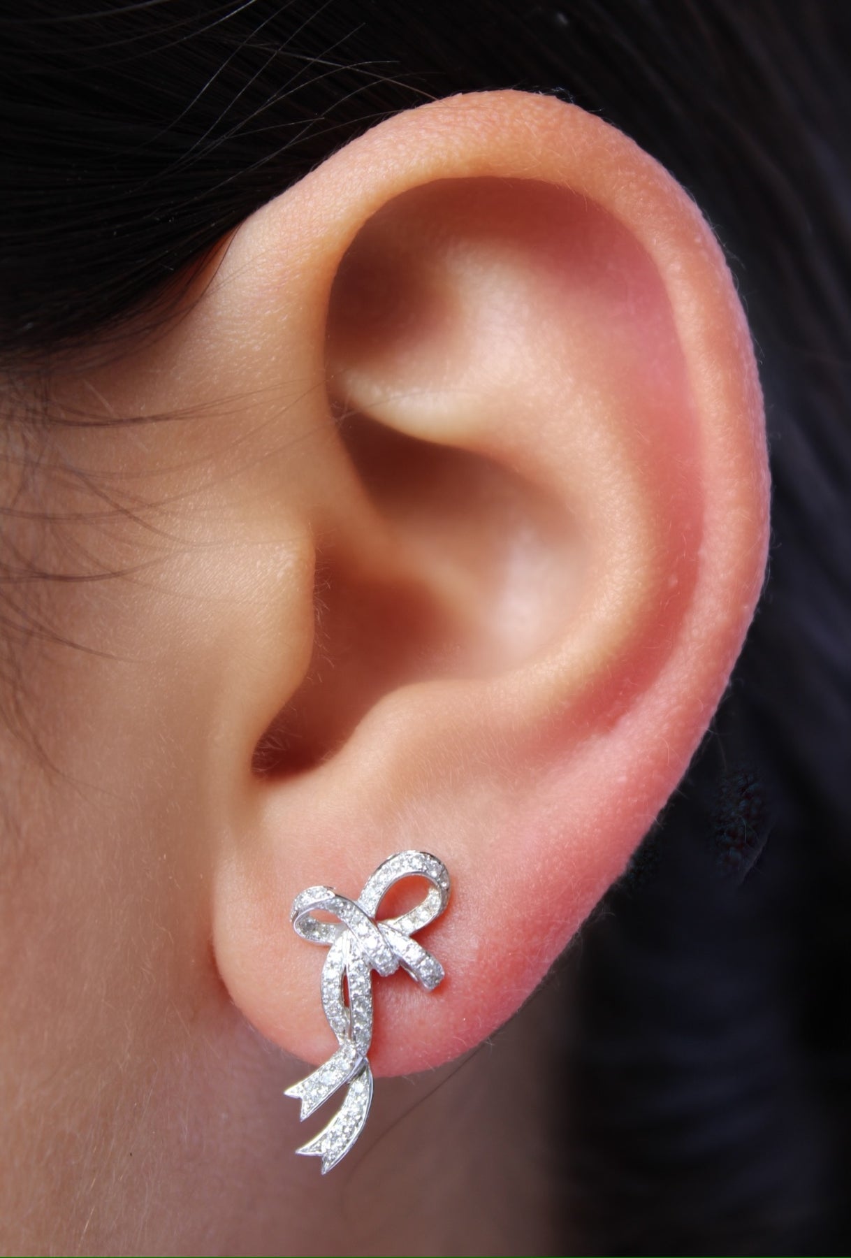 Diamond bow earrings discount