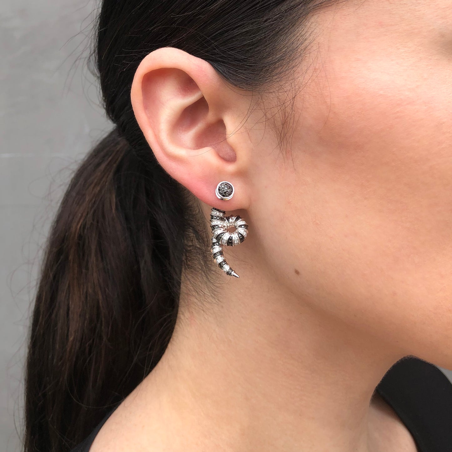 Addax Stud Earrings | 18K Gold & Diamonds | Colette Jewelry