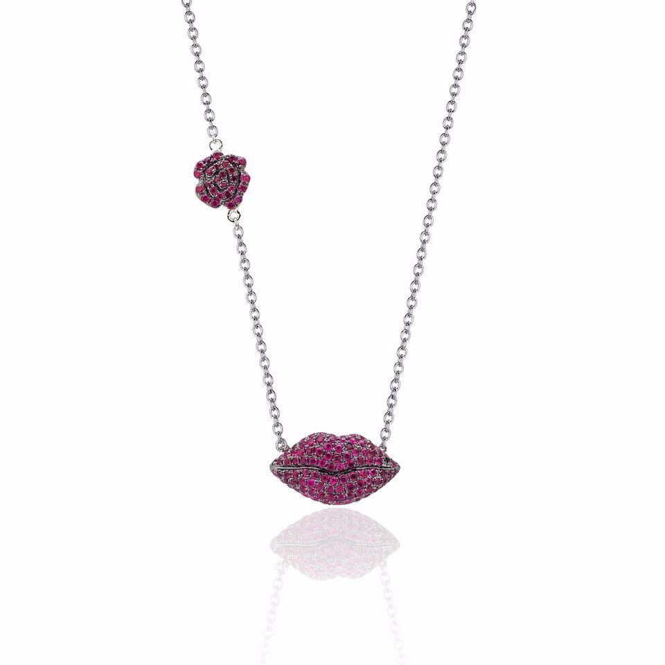 Labbra Pendant | 18K Gold Lip Silhouette Necklace | Colette Jewelry