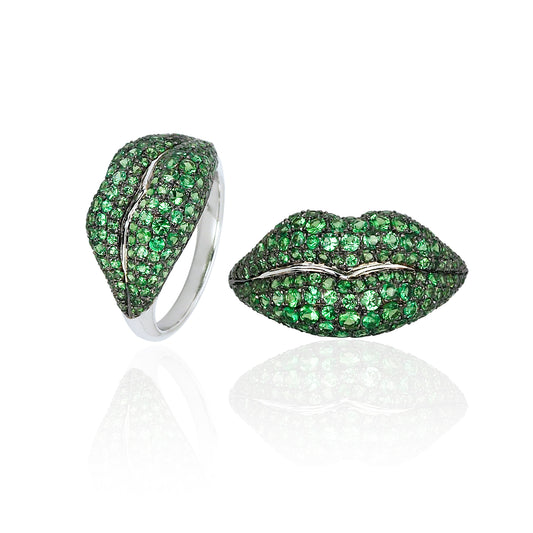 Lèvres Ring – 18K Gold Ring by Colette Jewelry