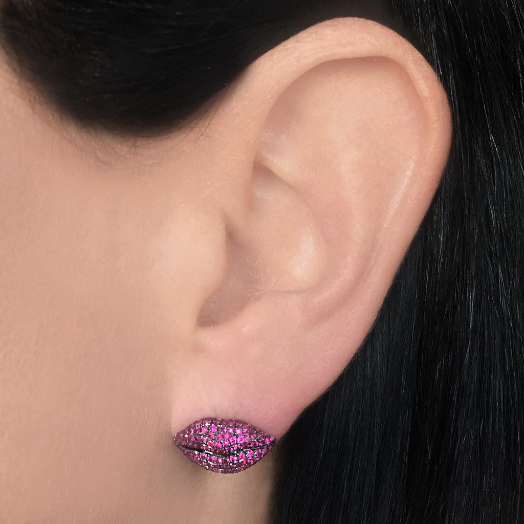 Liopaî Studs in 18K Gold Diamond Stud Earrings — Colette Jewelry